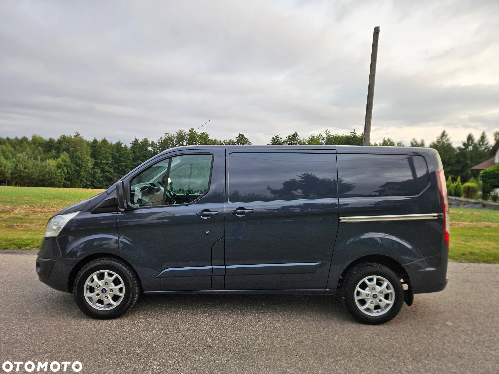 Ford TRANSIT CUSTOM - 4
