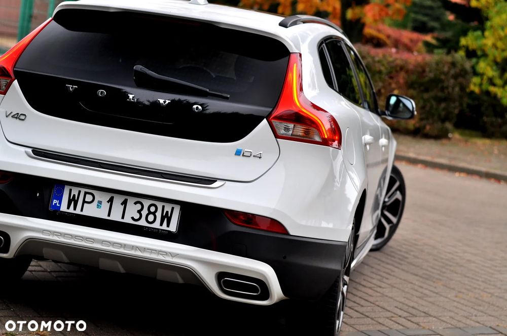 Volvo V40 Cross Country D4 Geartronic Summum - 17