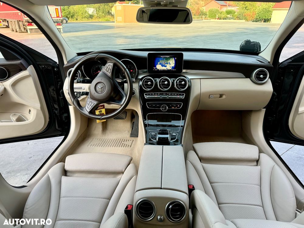 Mercedes-Benz C 220 d T 9G-TRONIC AMG Line - 26