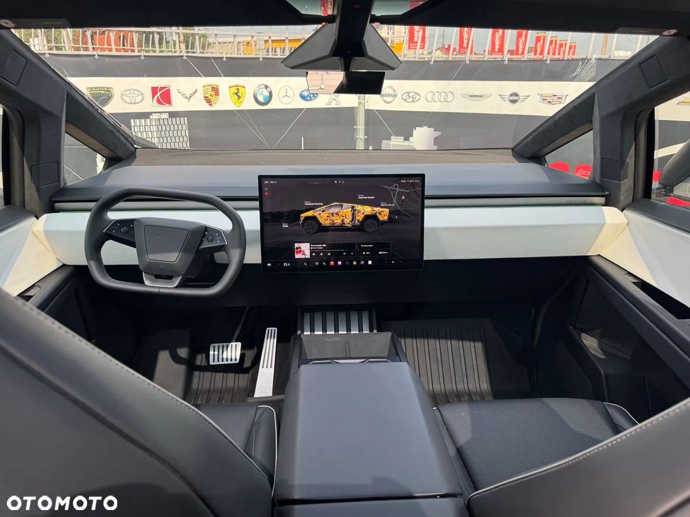 Tesla Cybertruck - 24