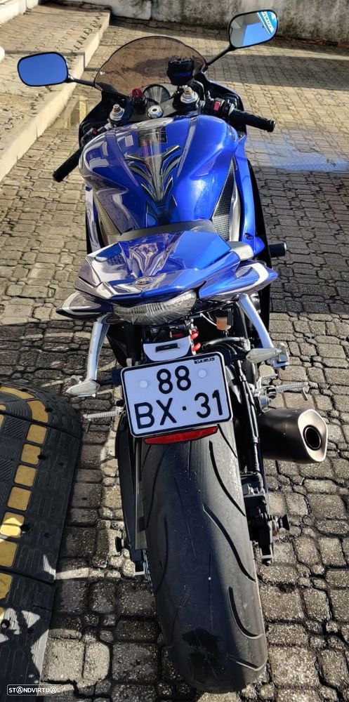 Yamaha YZF R6 - 11