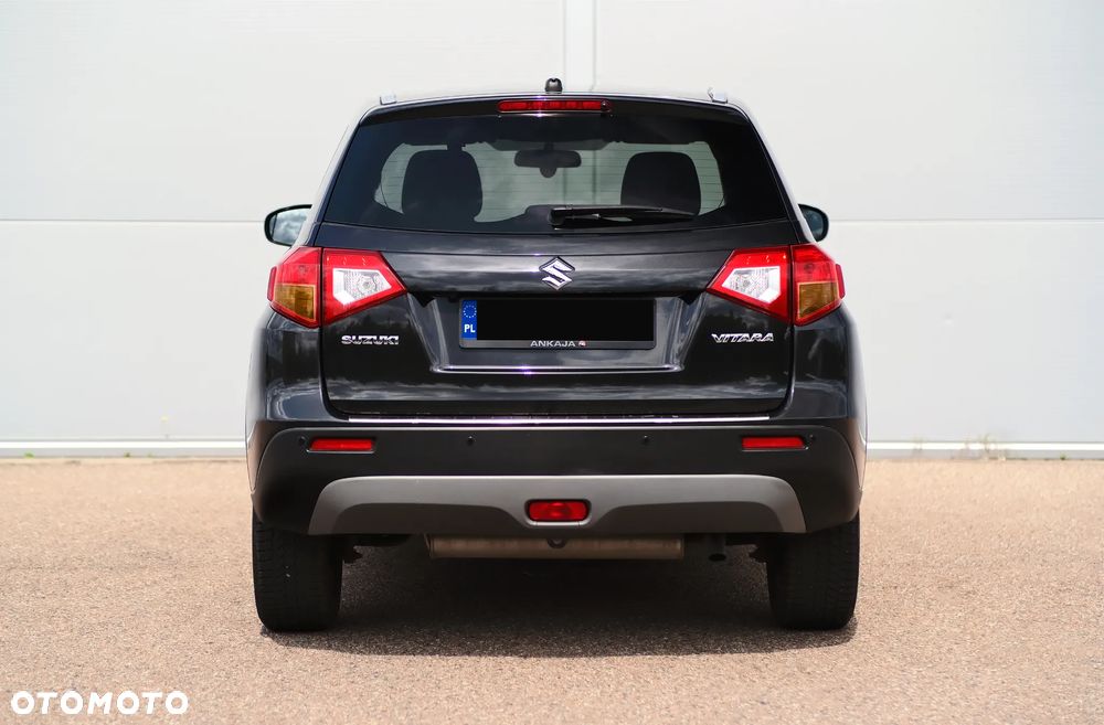 Suzuki Vitara 1.6 Comfort 2WD - 11