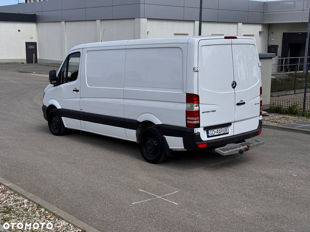 Mercedes-Benz Sprinter - 9