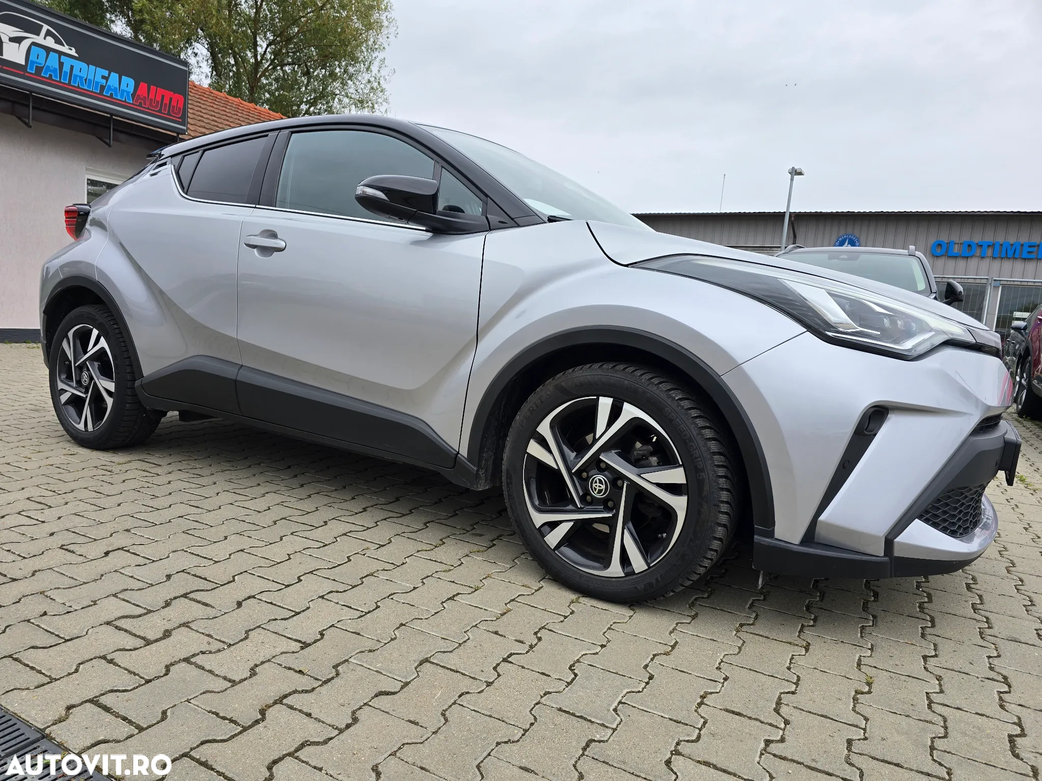 Toyota C-HR 1.8 HSD 122 CP 4x2 CVT C-ult Style bi-tone - 14
