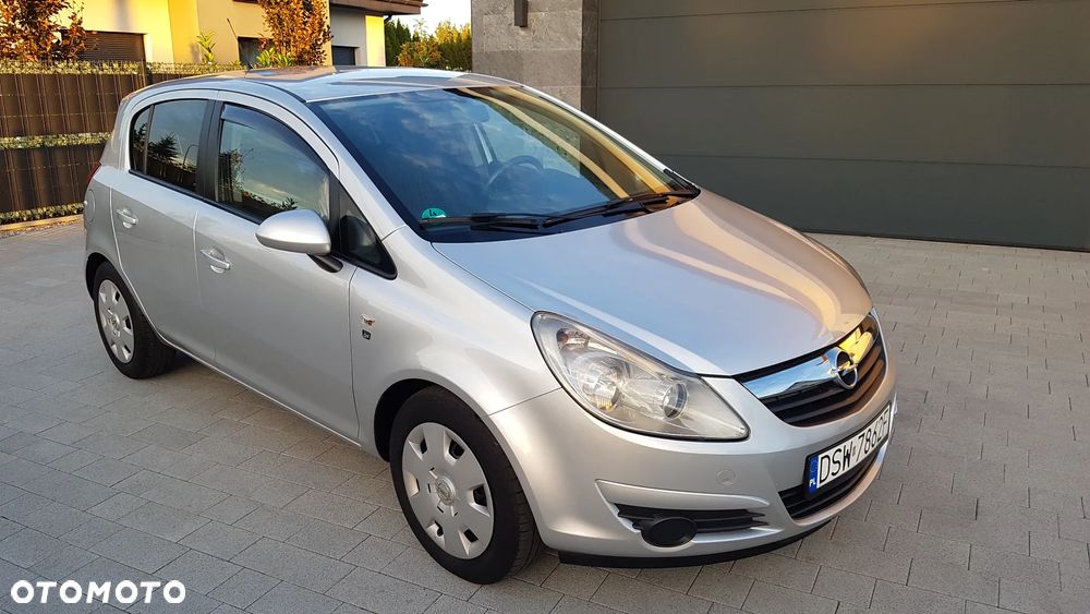 Opel Corsa 2010 photo 3