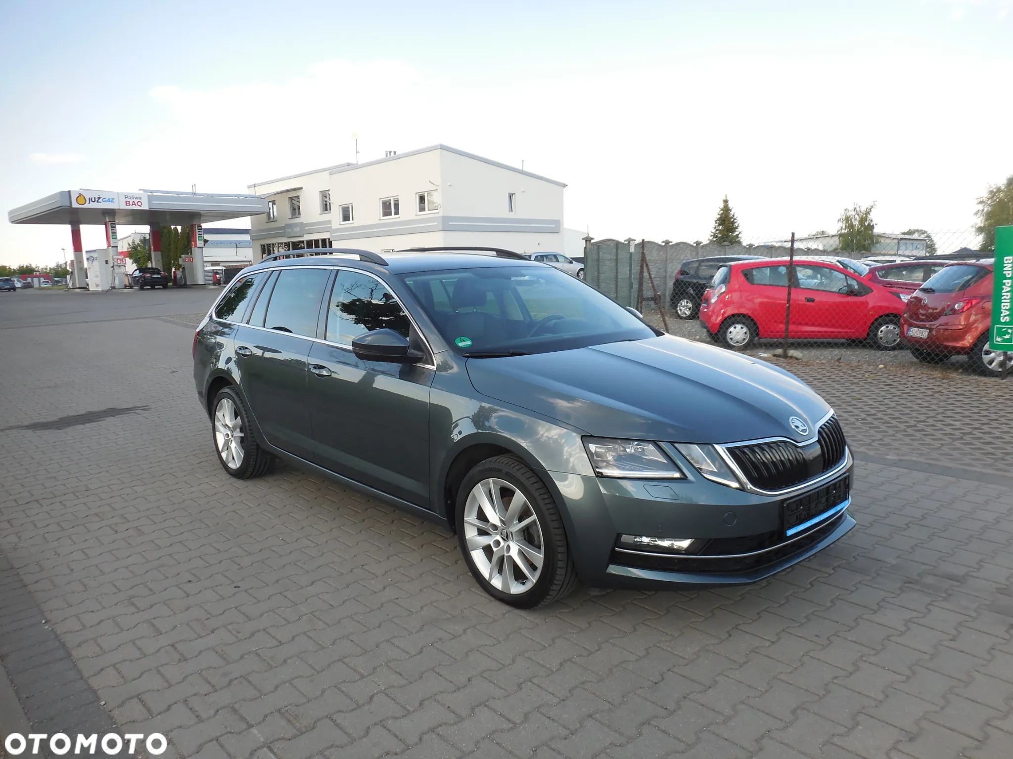 Skoda Octavia Combi 2.0 TDI Premium Edition - 2