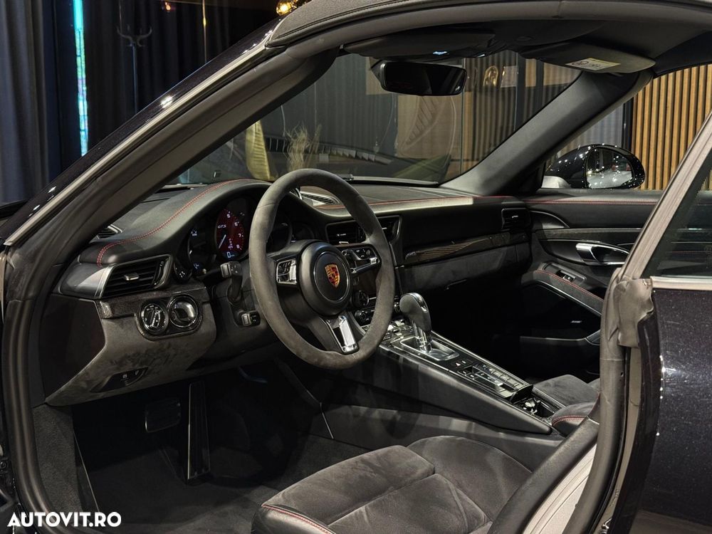 Porsche 911 - 18