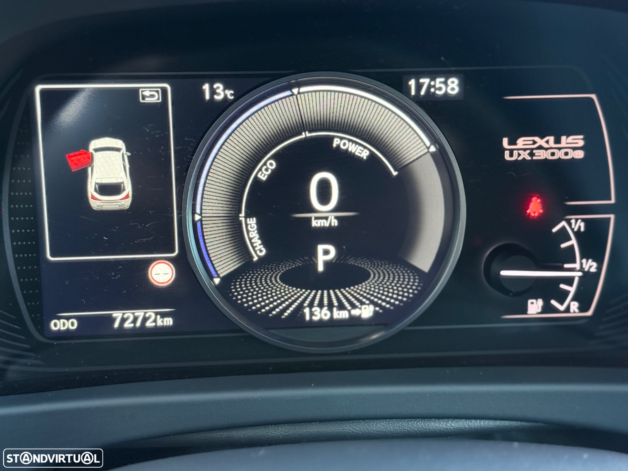 Lexus UX 300e Premium - 22