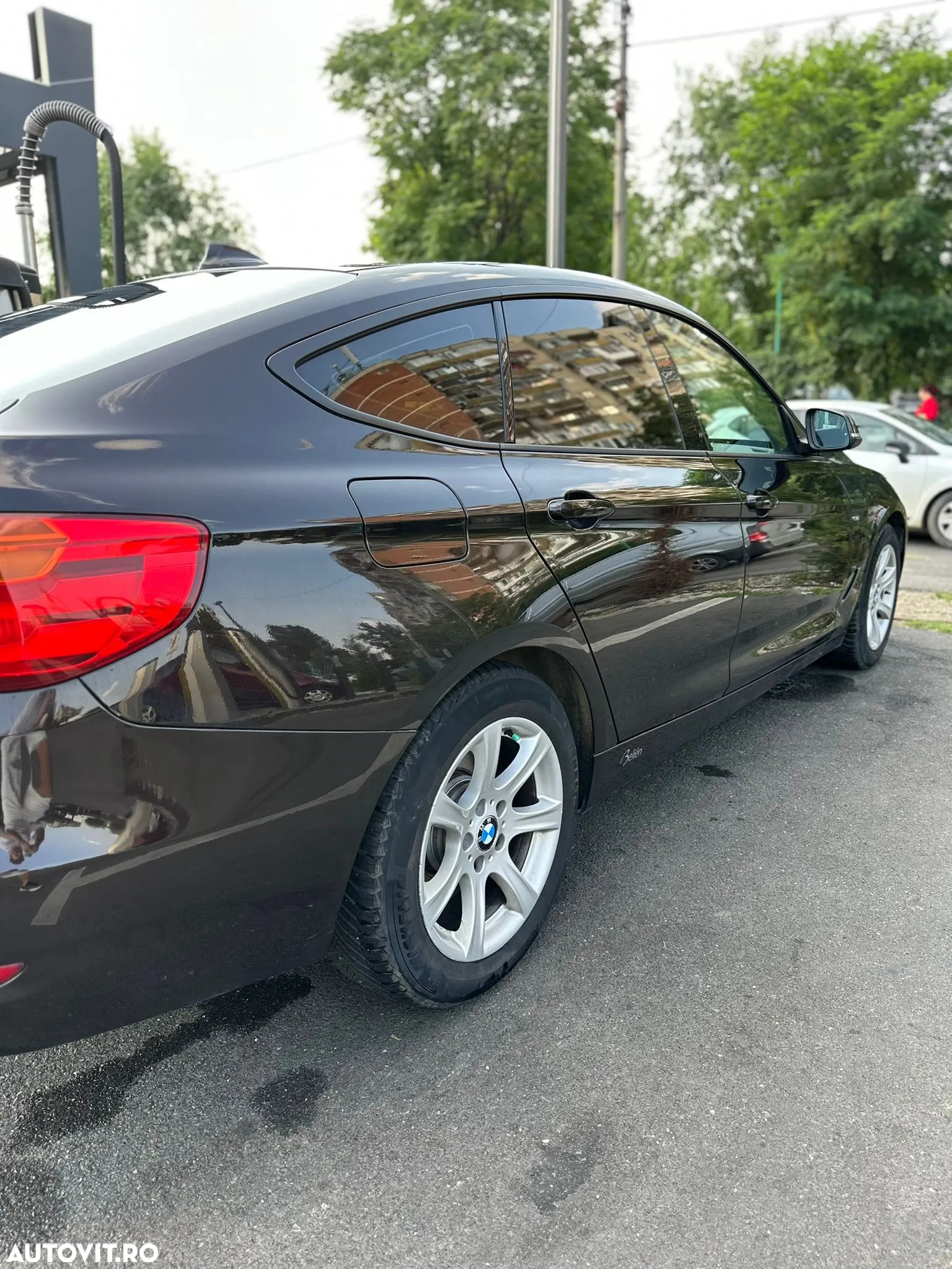 BMW Seria 3 318d - 5