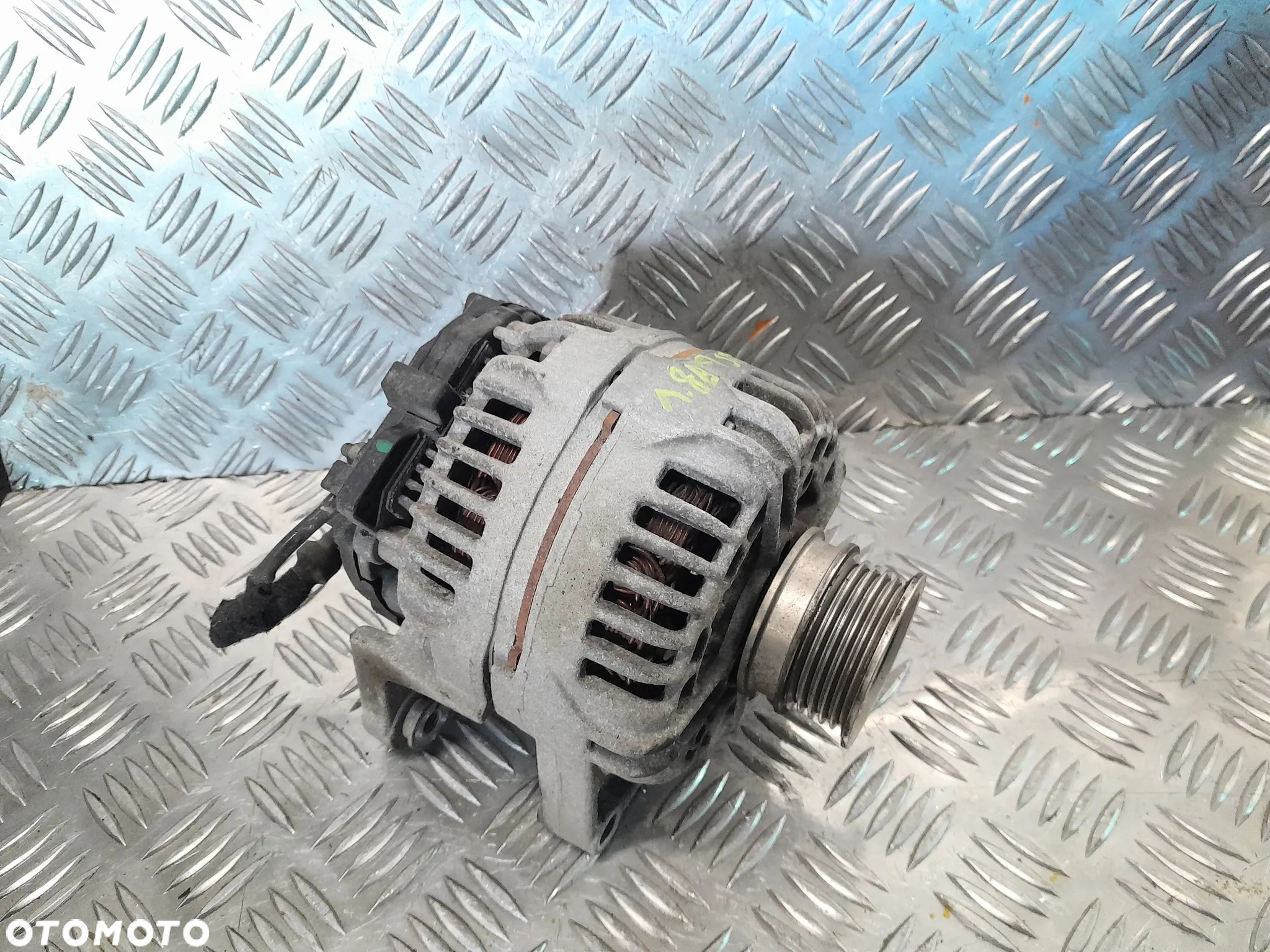 Alternator 100A OPEL Vectra C Zafira B Astra H 04-14r. 1.8 16v 55556067 - 2