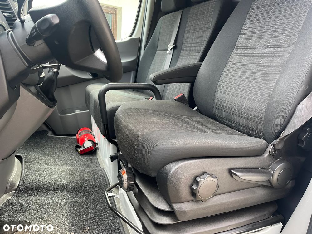 Mercedes-Benz SPRINTER - 4