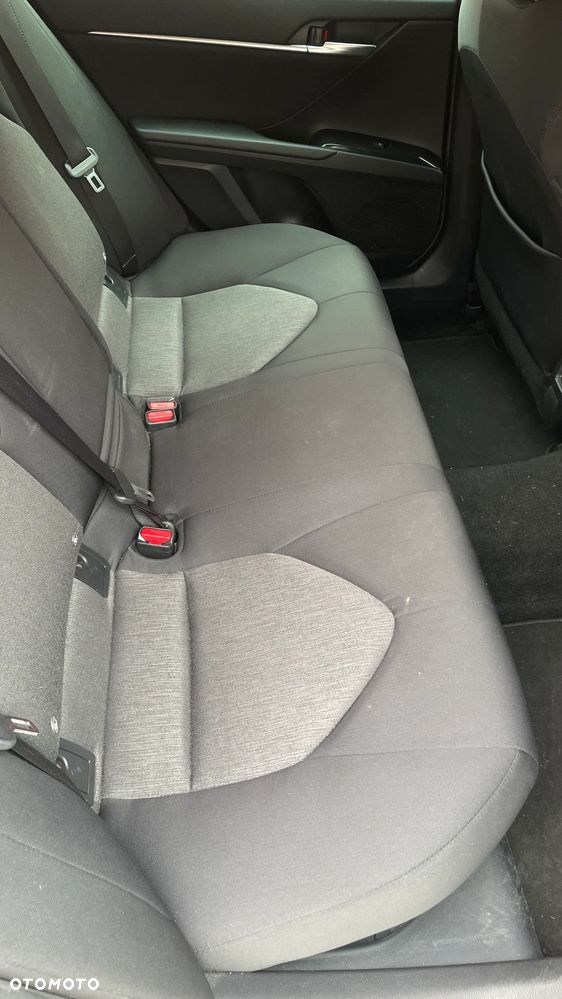 Toyota Camry 2.5 Hybrid Comfort CVT - 21