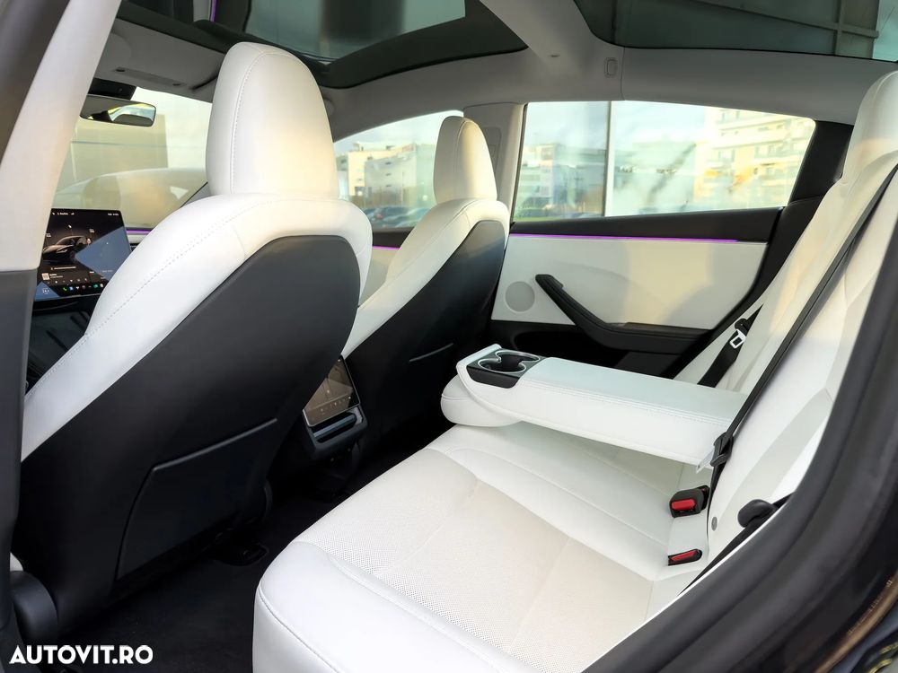 Tesla Model 3 RWD - 15