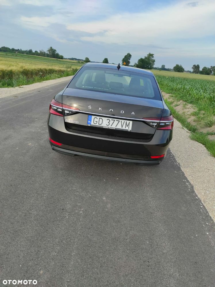 Skoda Superb 2.0 TDI Ambition DSG - 6