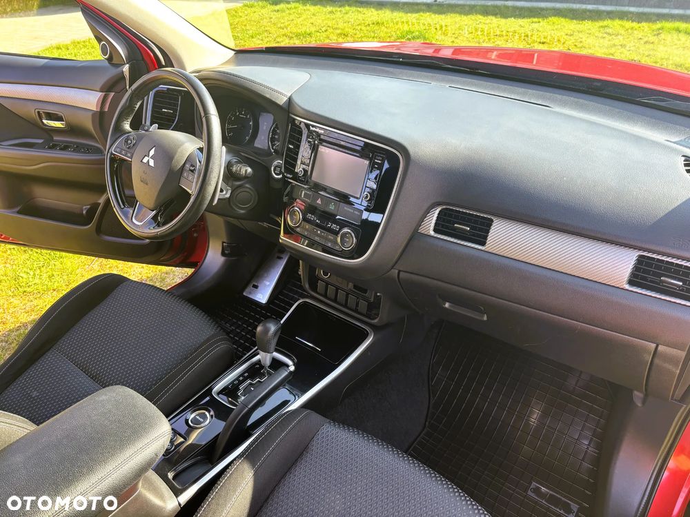 Mitsubishi Outlander 2.0 Intense Comfort 4WD CVT - 10