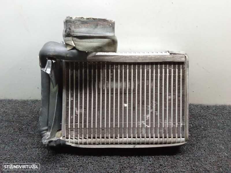 RADIADOR DE CALEFAÇÃO AR CONDICIONADO NISSAN NT400 CABSTAR - 1