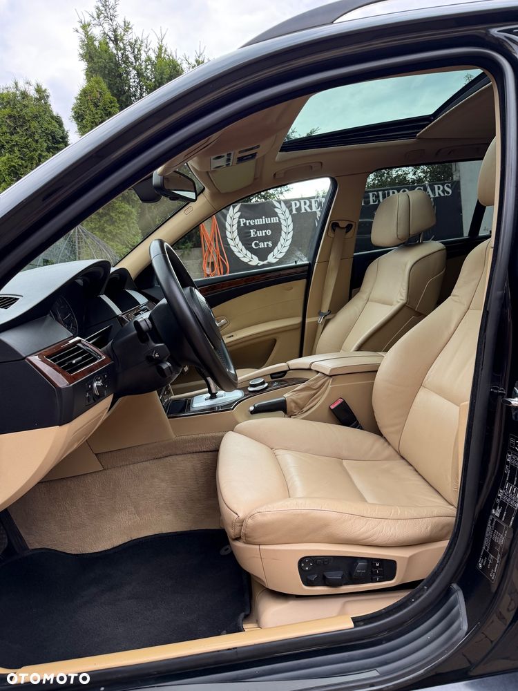 BMW Seria 5 535d Edition Lifestyle - 26