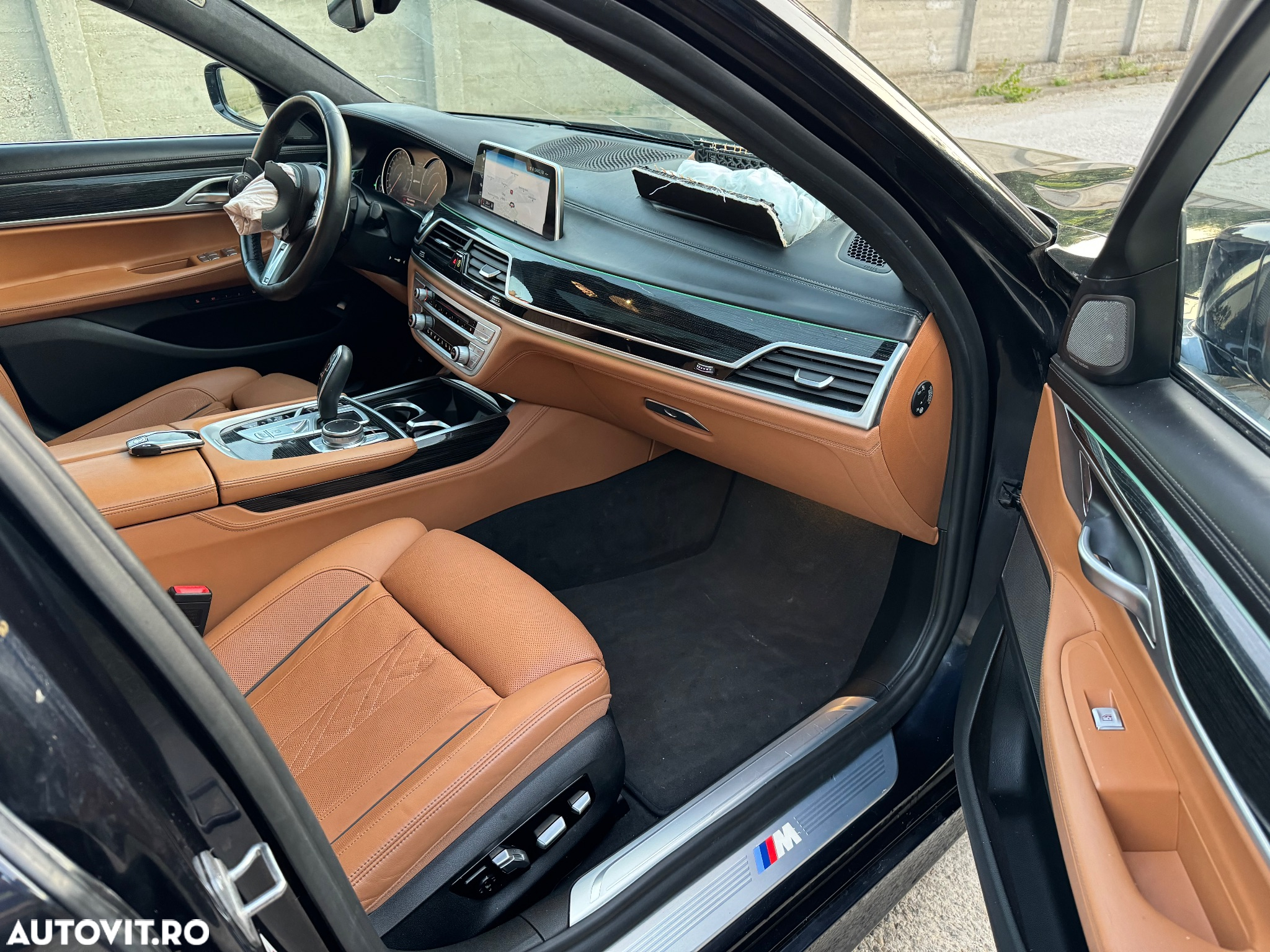 BMW Seria 7 740e iPerformance - 7