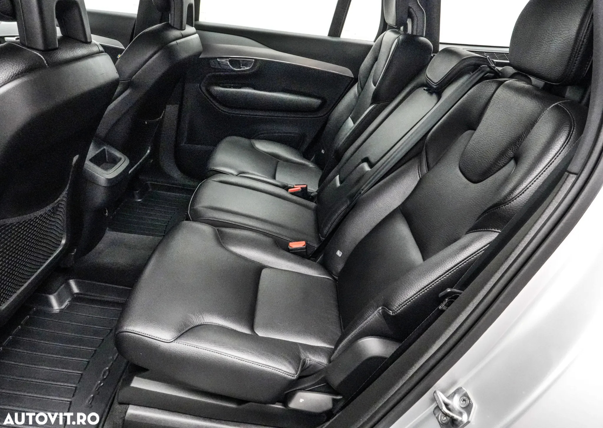 Volvo XC 90 D5 AWD Momentum - 13