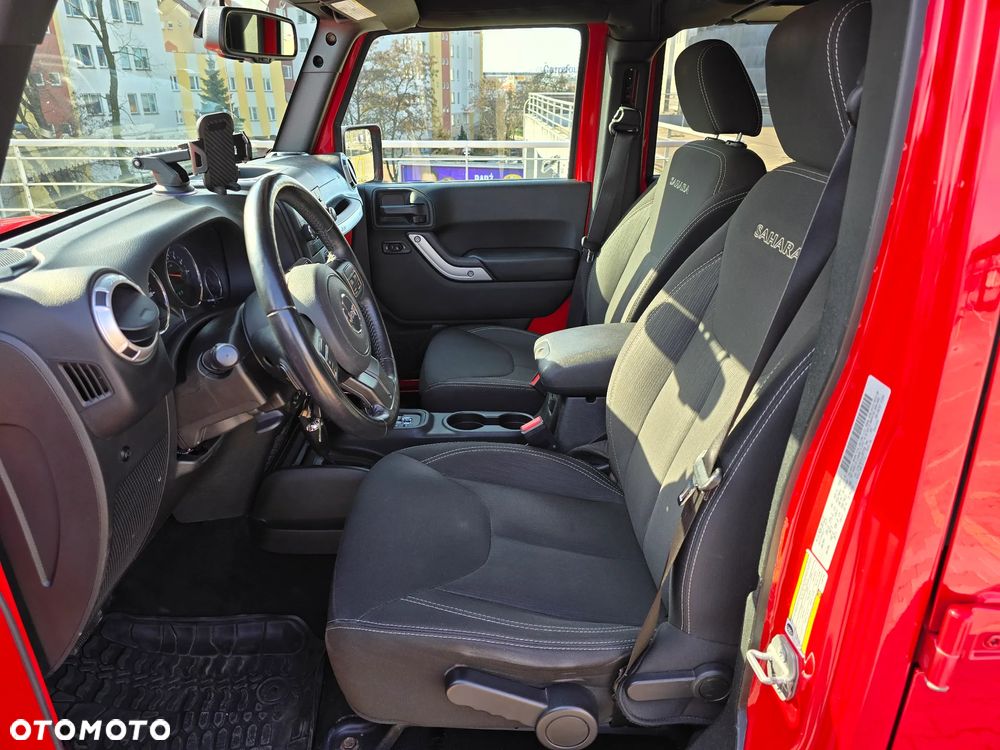 Jeep Wrangler Unlimited 3.6 Automatik Sahara - 15