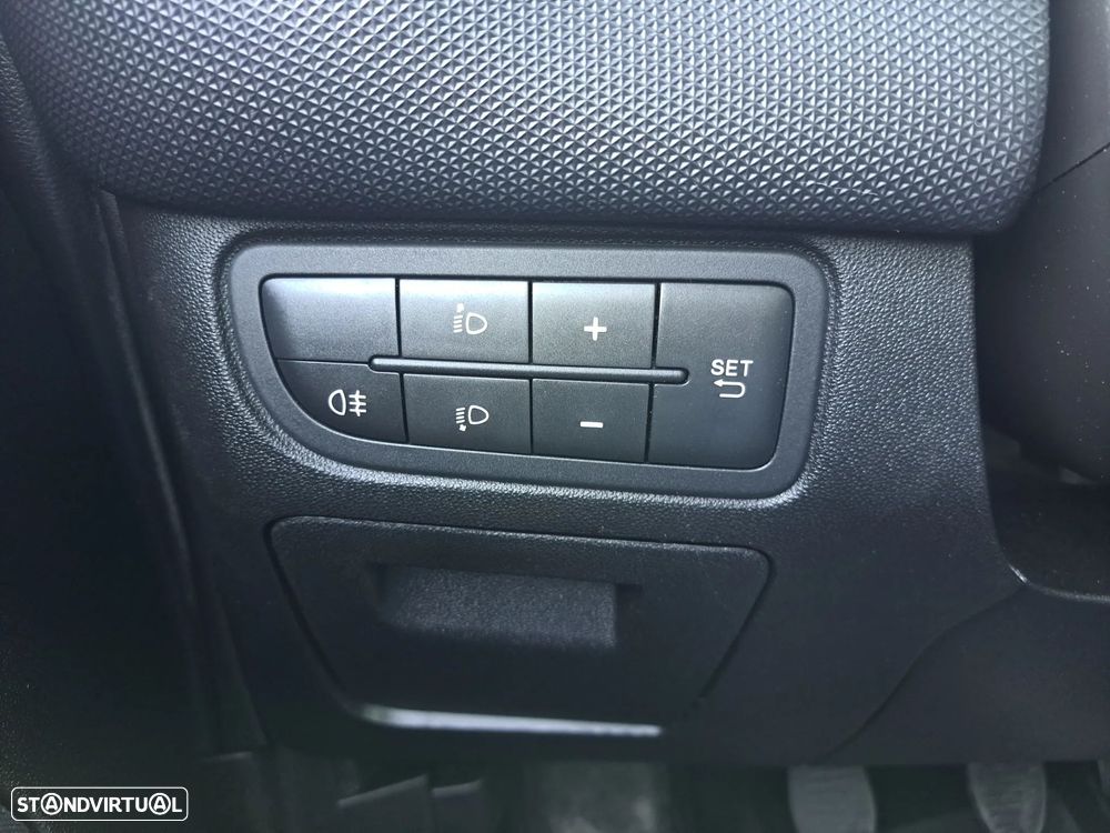 Fiat Punto 1.3 M-Jet Lounge S&S - 14