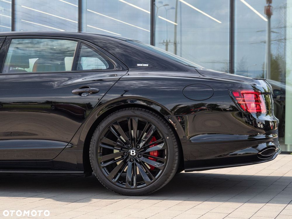 Bentley Flying Spur - 6