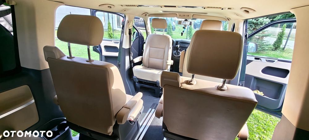 Volkswagen Multivan - 17