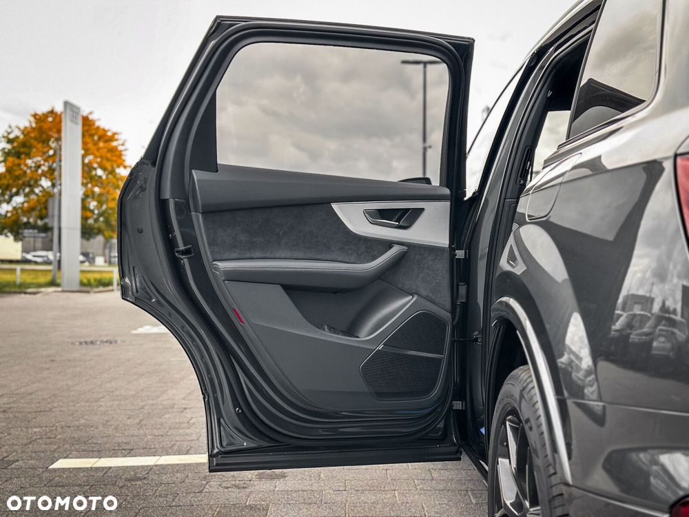 Audi Q7 - 36