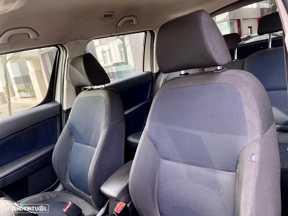 Skoda Yeti 2.0 TDI Active 4x4 - 12