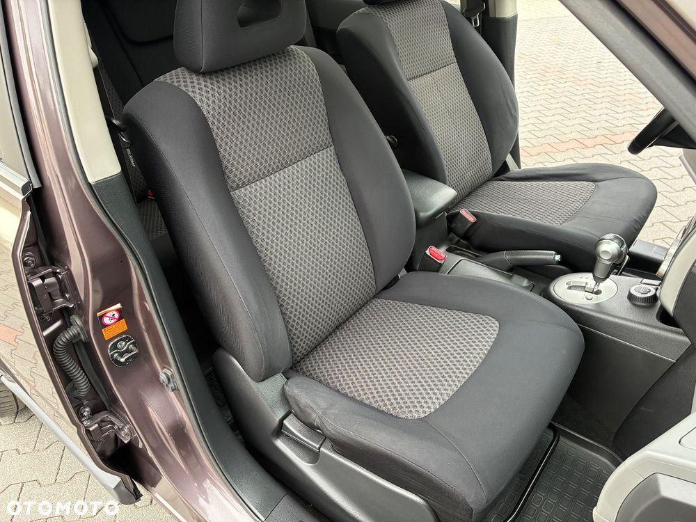 Nissan X-Trail - 12