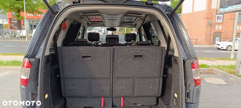 Ford Galaxy 2.0 TDCi DPF Titanium - 13