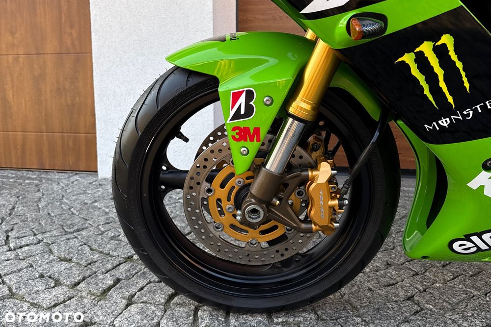 Kawasaki ZXR - 25