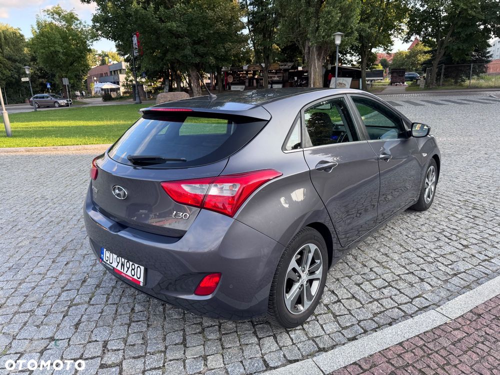 Hyundai i30 1.6 GDI Comfort - 11