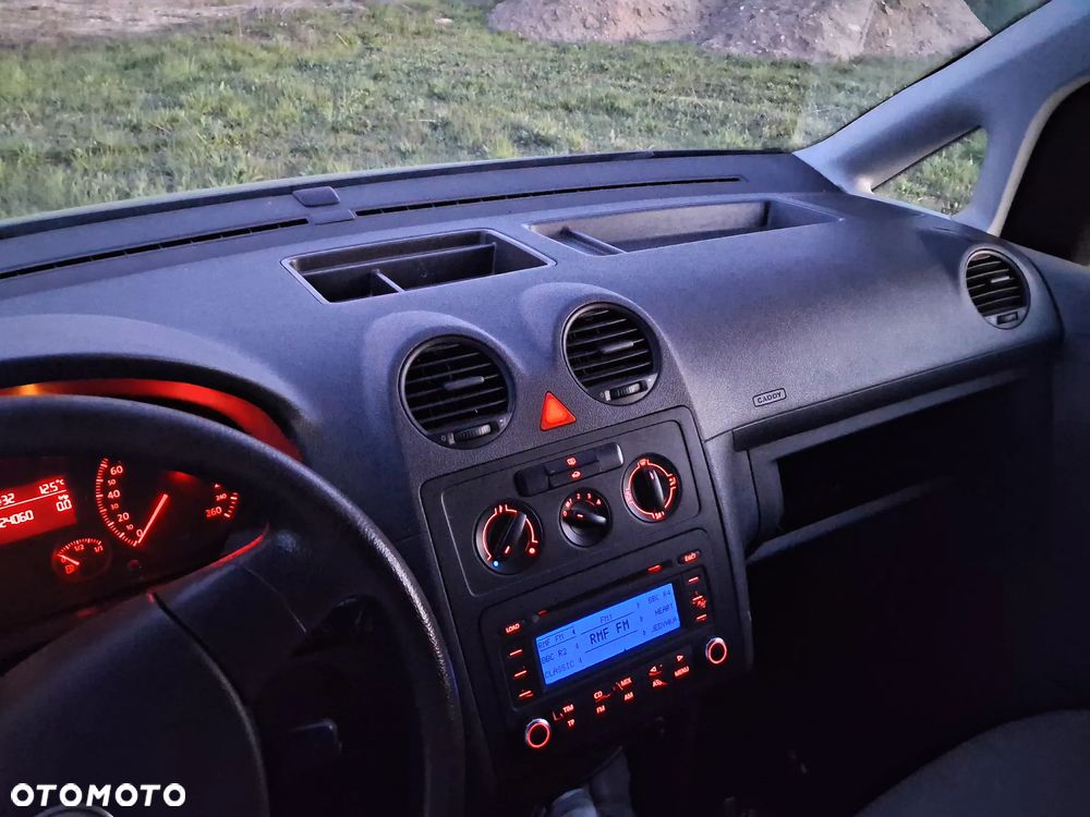 Volkswagen CADDY - 8