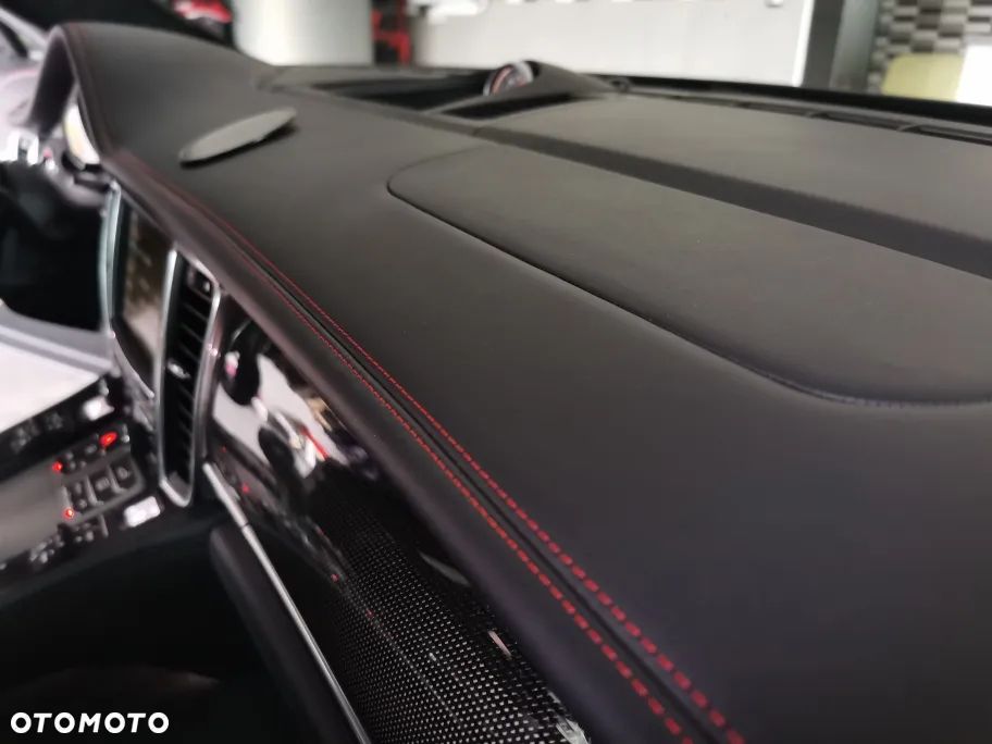 Porsche Panamera GTS - 11