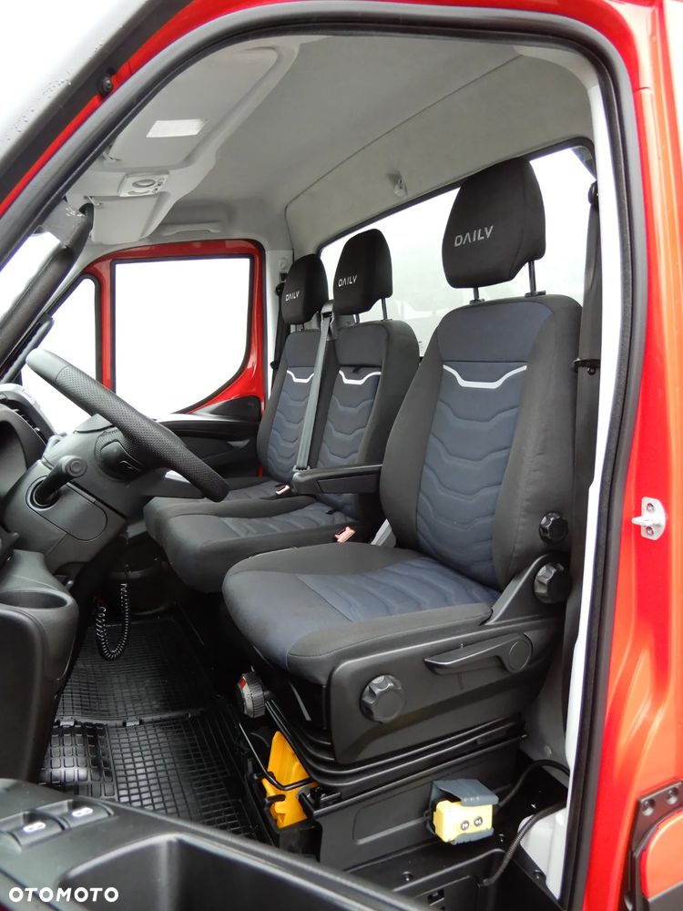 Iveco DAILY 50C18 Wywrotka Kiper Wywrot x 3 Strony 3996 mm Długi 8 E.Palet Renomowanej Firmy RomCar Rozstaw Osi 4100 mm WZMACNIANY HAK 3500 Kg 98 Tys Km Przeb. Stan Auta JAK NOWY POLECAM - 35