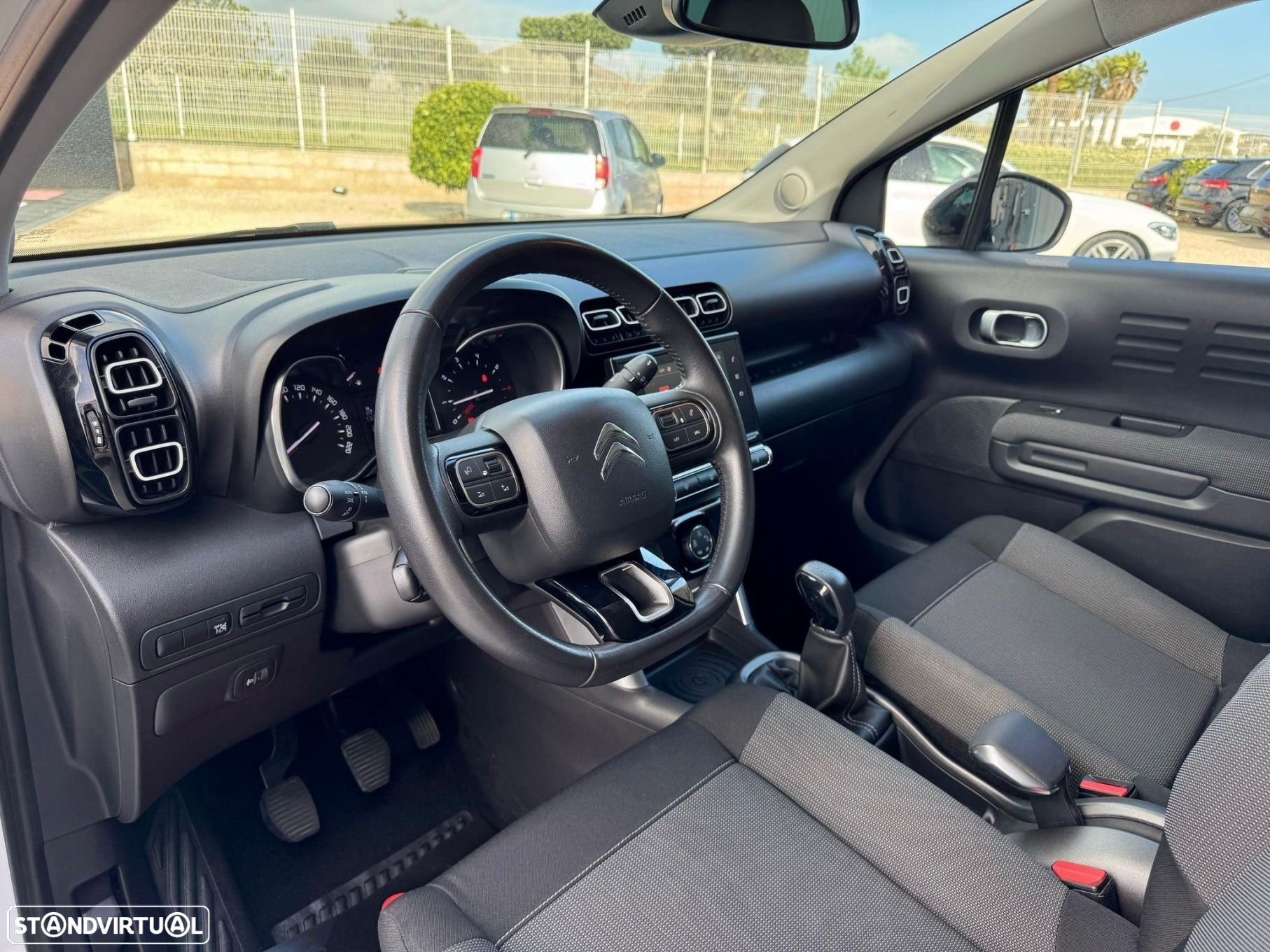 Citroën C3 Aircross 1.6 BlueHDi Shine - 8