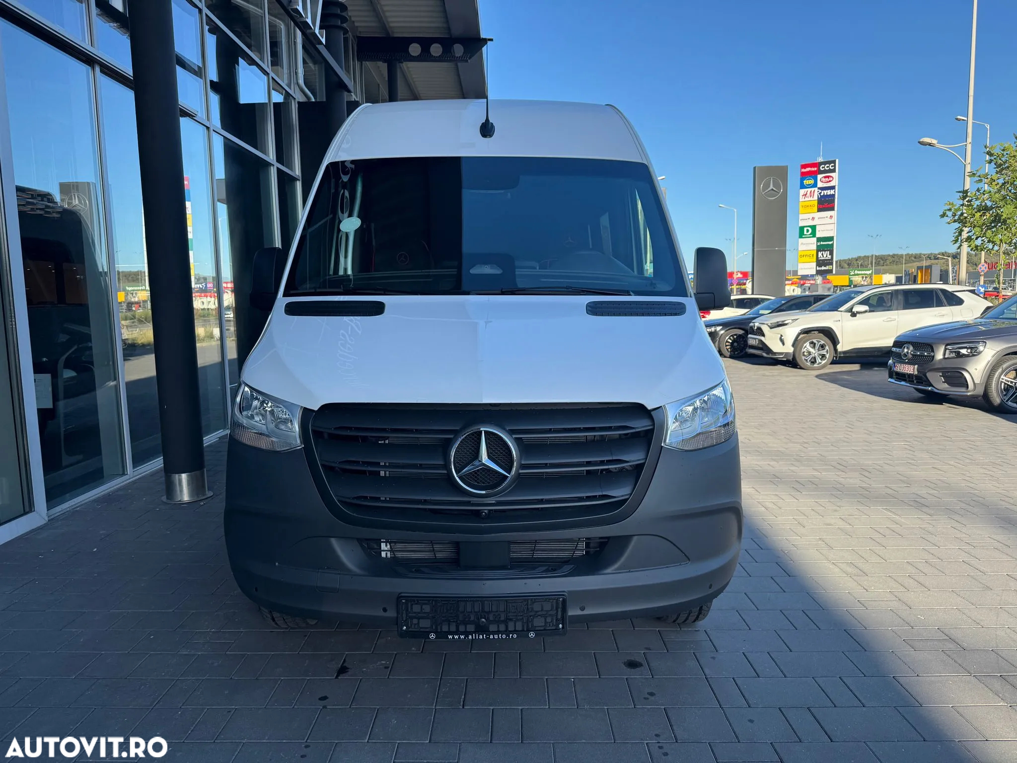 Mercedes-Benz Sprinter - 4