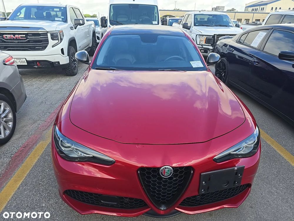 Alfa Romeo Giulia - 2