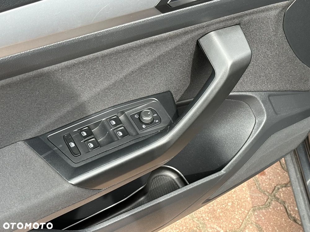 Volkswagen T-Roc 1.5 TSI Life - 11