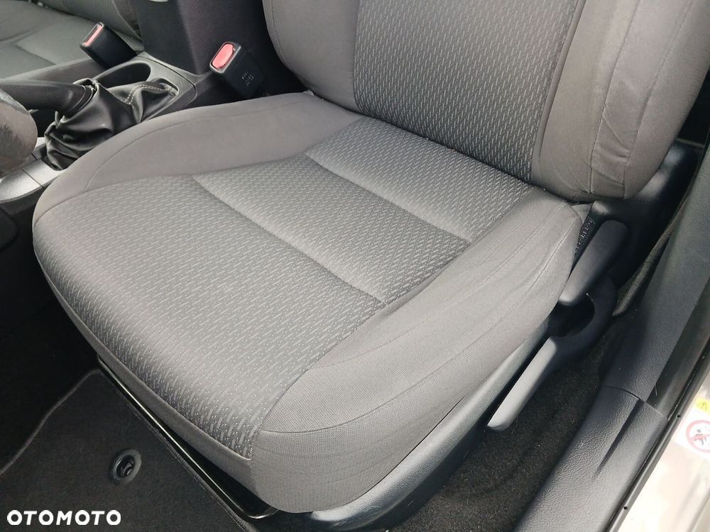 Toyota Corolla - 14