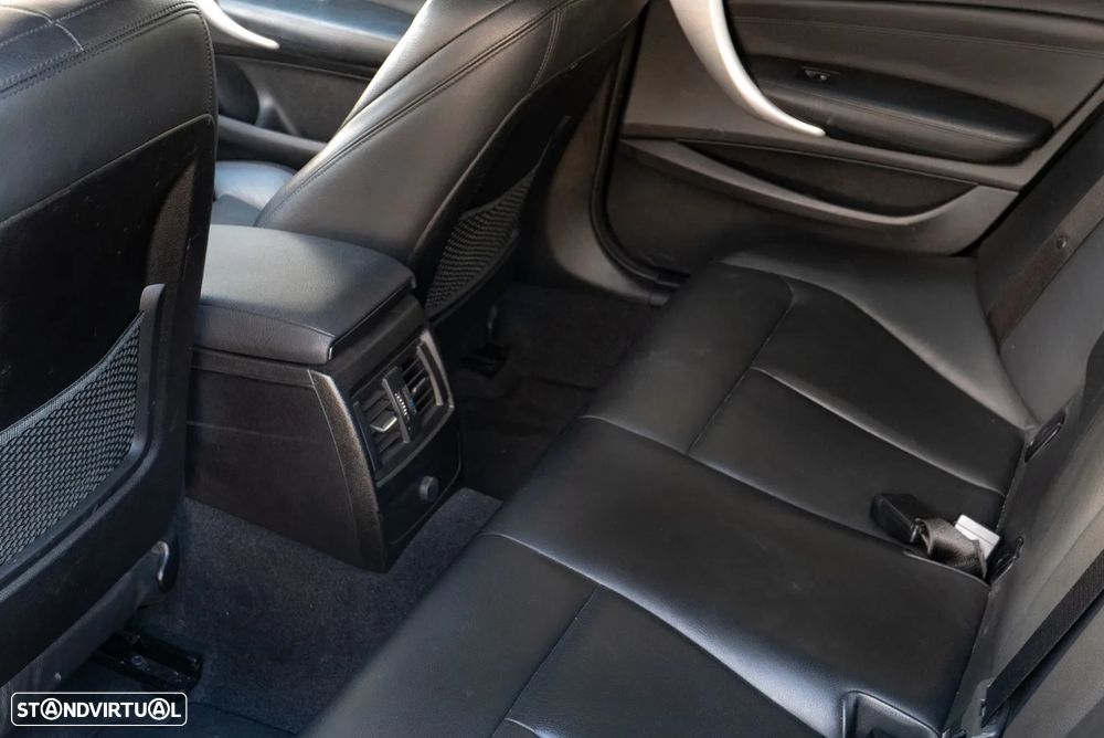 BMW 116 d Aut. M Sport - 8