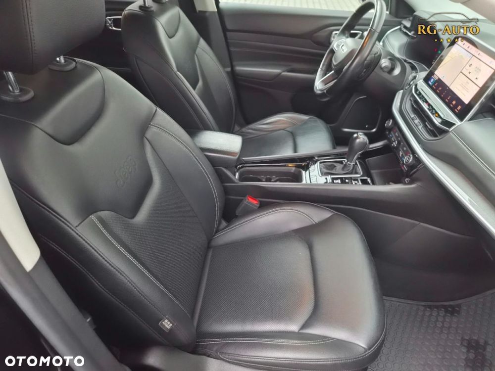 Jeep Compass - 37
