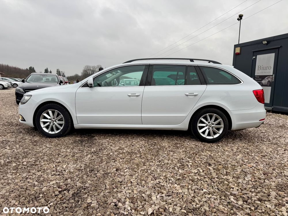 Skoda Superb 1.6 TDI GreenLine - 18