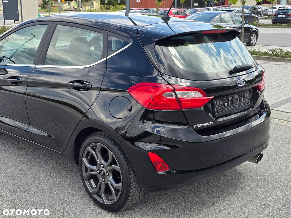 Ford Fiesta 1.1 S&S TITANIUM - 18