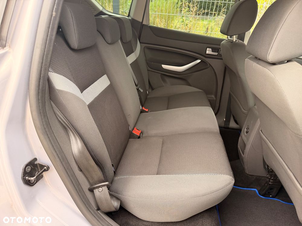 Ford Kuga 2.0 TDCi 4WD Trend - 25