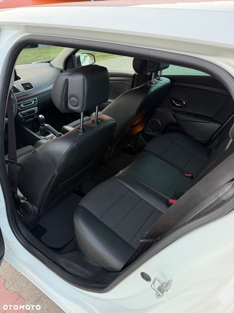 Renault Megane TCe 180 GT - 26