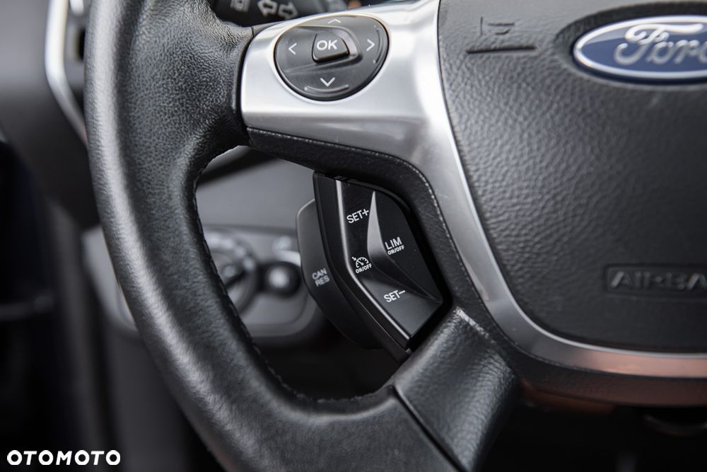 Ford Kuga - 22