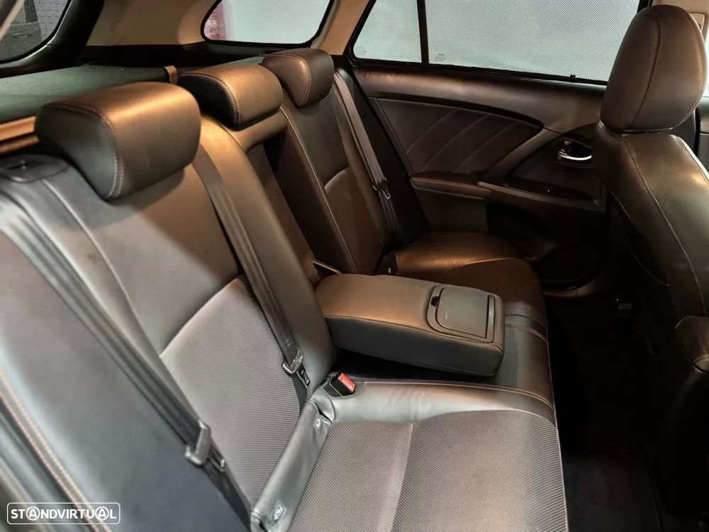 Toyota Avensis Touring Sports 2.0 D-4D Luxury+GPS - 49