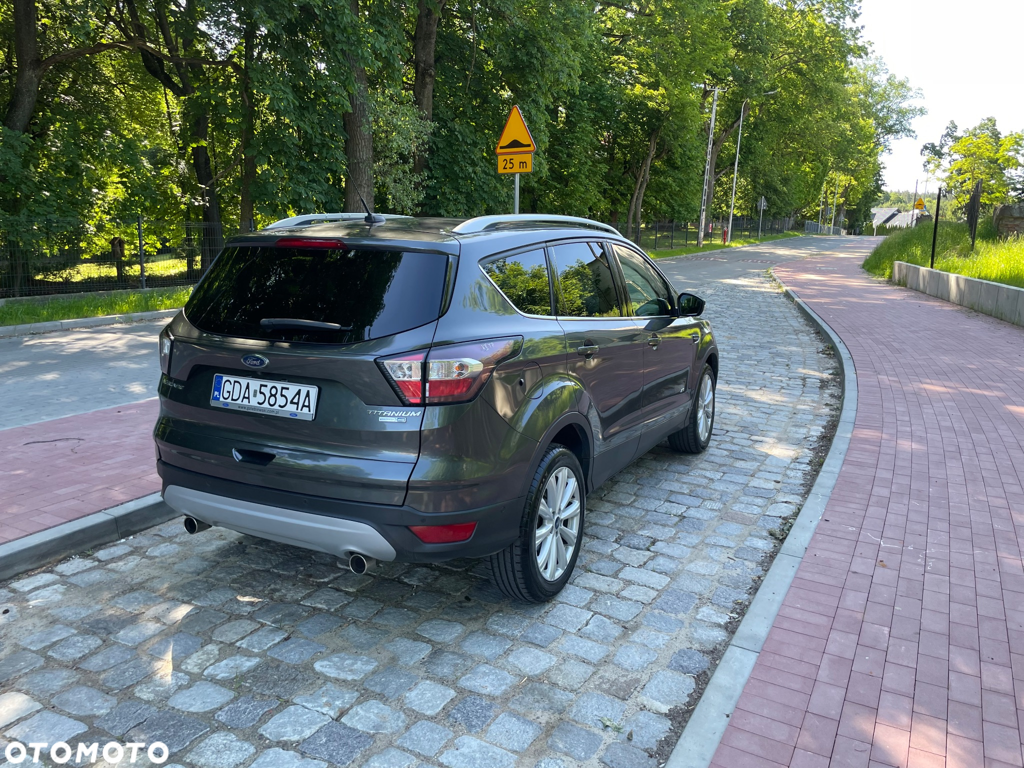Ford Escape 2.0 EcoBoost AWD Titanium - 14